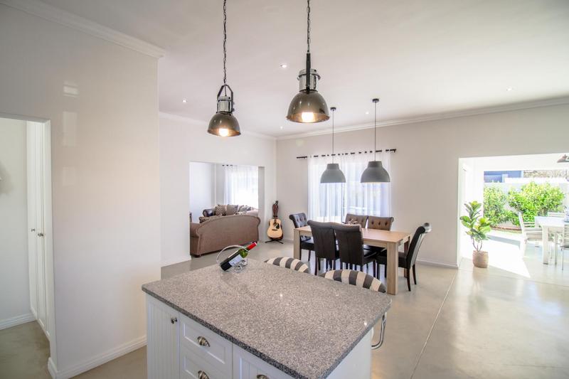 3 Bedroom Property for Sale in Midstream Ridge Gauteng