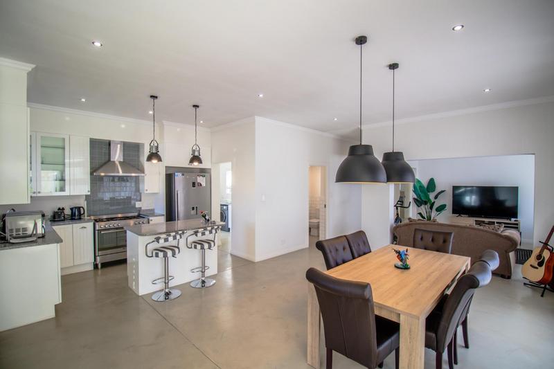 3 Bedroom Property for Sale in Midstream Ridge Gauteng