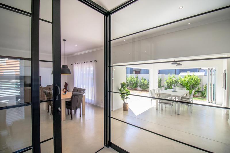 3 Bedroom Property for Sale in Midstream Ridge Gauteng
