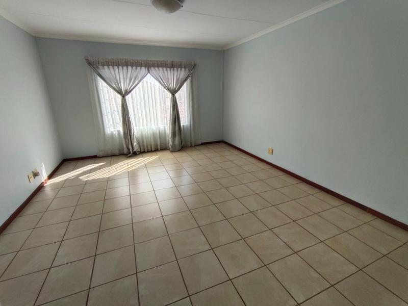 4 Bedroom Property for Sale in Theresa Park Gauteng