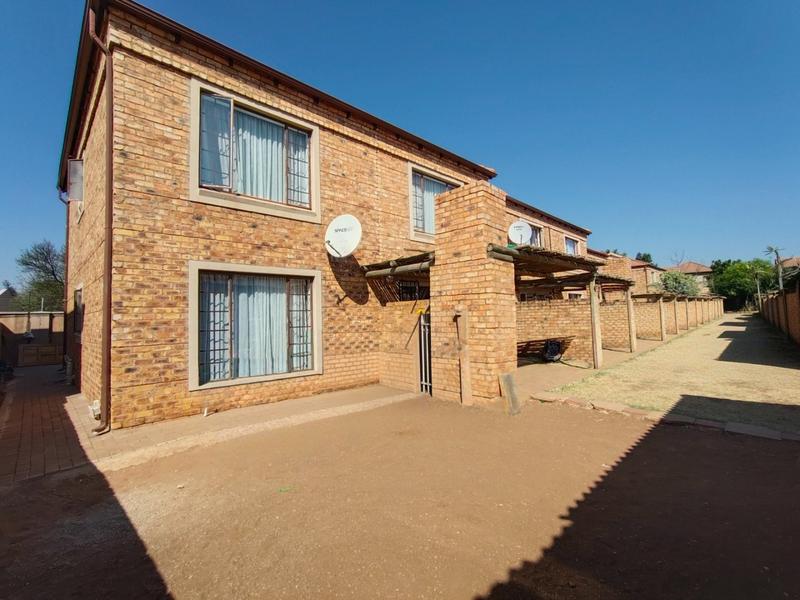 4 Bedroom Property for Sale in Theresa Park Gauteng