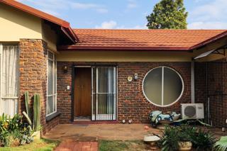 3 Bedroom Property for Sale in Theresa Park Gauteng