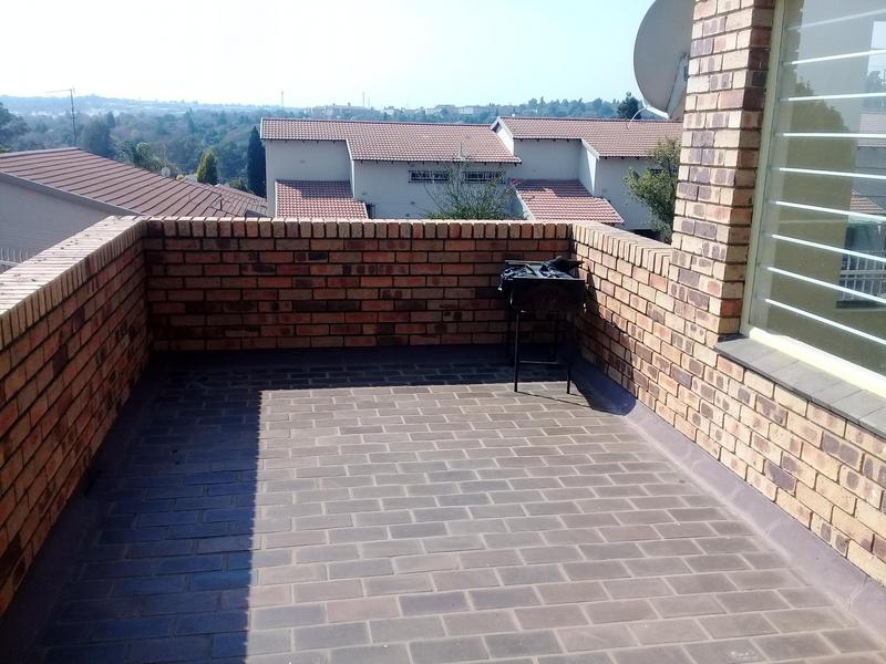 To Let 1 Bedroom Property for Rent in Rivonia Gauteng