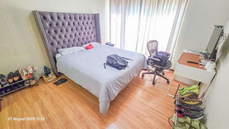 1 Bedroom Property for Sale in Morningside Gauteng
