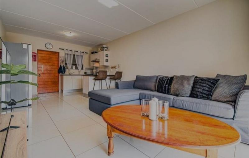 To Let 2 Bedroom Property for Rent in Pomona Gauteng