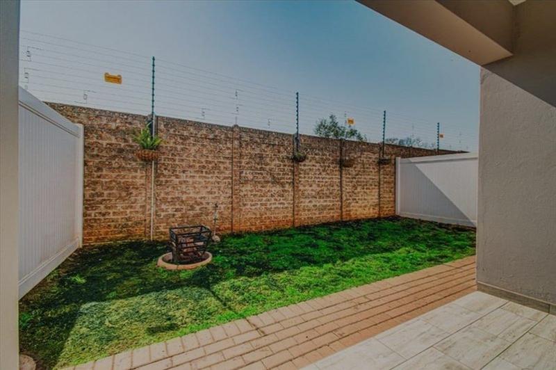 To Let 2 Bedroom Property for Rent in Pomona Gauteng
