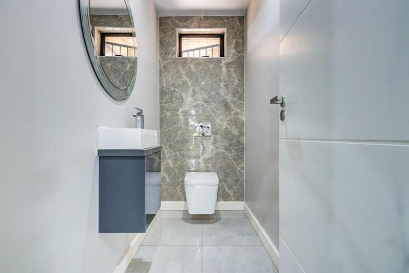 2 Bedroom Property for Sale in Houghton Estate Gauteng