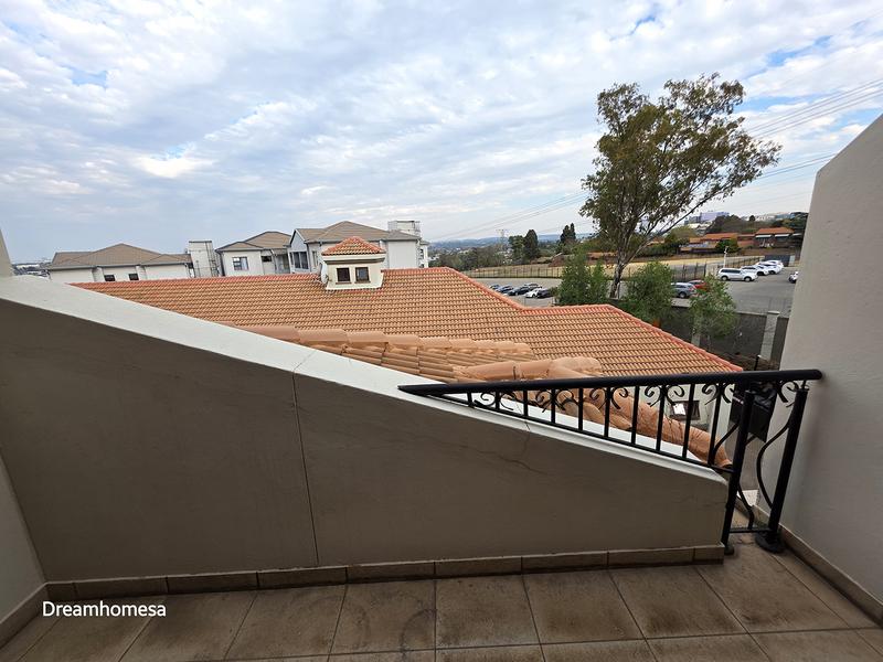 To Let 2 Bedroom Property for Rent in Morningside Gauteng