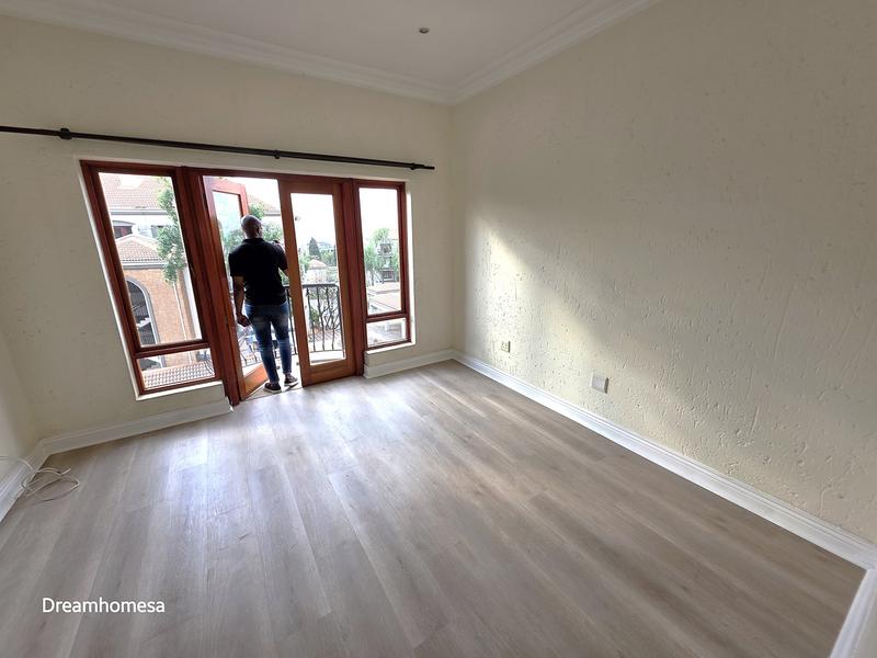 To Let 2 Bedroom Property for Rent in Morningside Gauteng
