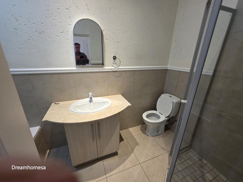To Let 2 Bedroom Property for Rent in Morningside Gauteng