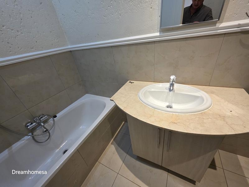 To Let 2 Bedroom Property for Rent in Morningside Gauteng
