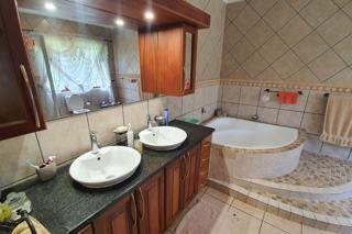 9 Bedroom Property for Sale in Heatherdale AH Gauteng
