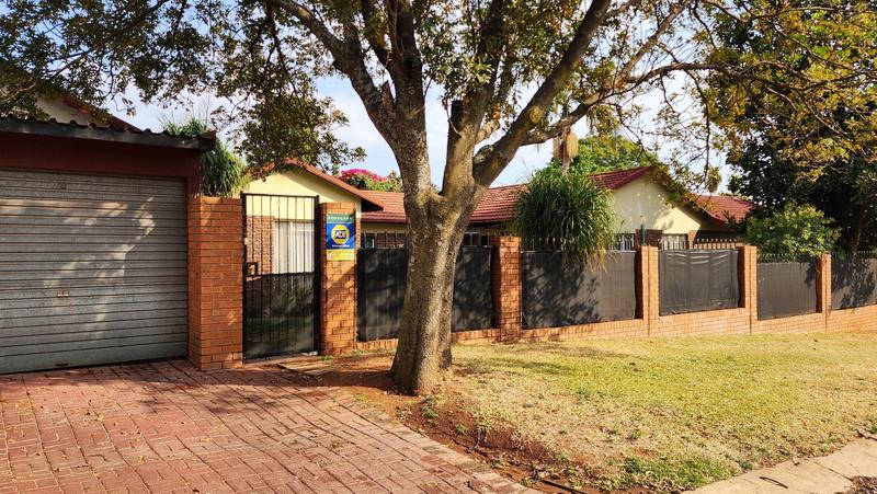 3 Bedroom Property for Sale in Theresa Park Gauteng