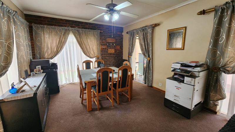 3 Bedroom Property for Sale in Theresa Park Gauteng