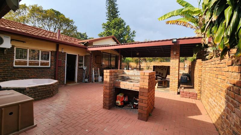 3 Bedroom Property for Sale in Theresa Park Gauteng