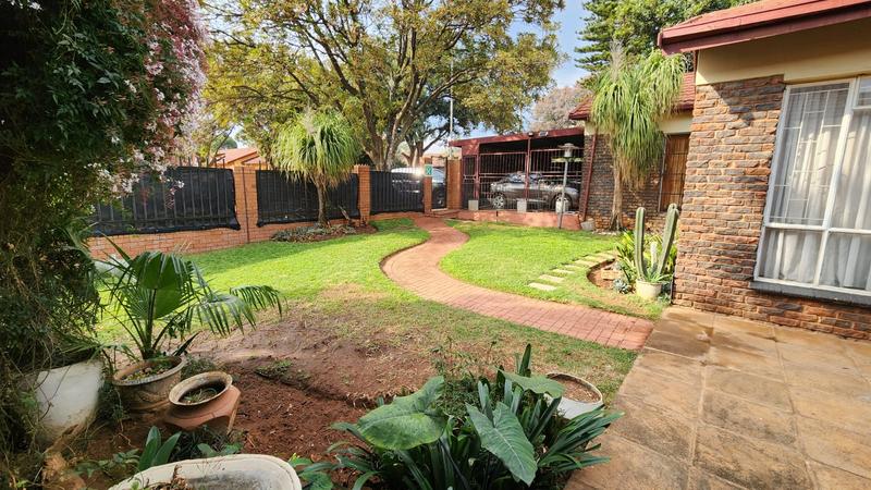 3 Bedroom Property for Sale in Theresa Park Gauteng