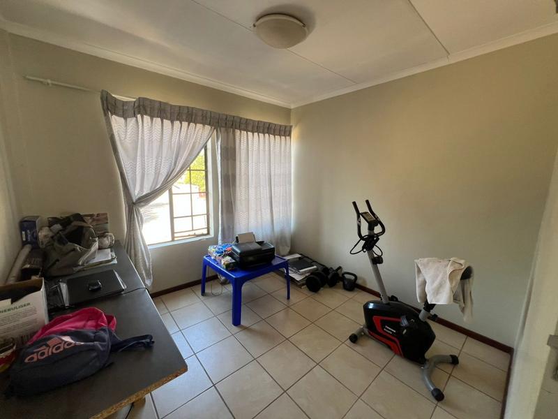 4 Bedroom Property for Sale in Theresa Park Gauteng