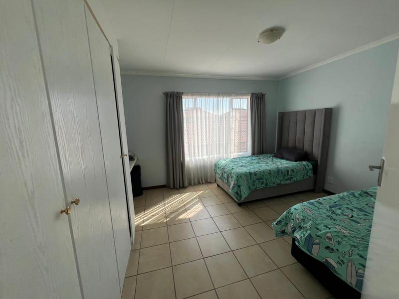 4 Bedroom Property for Sale in Theresa Park Gauteng