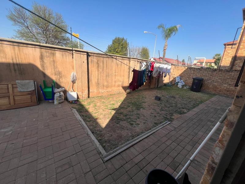 4 Bedroom Property for Sale in Theresa Park Gauteng