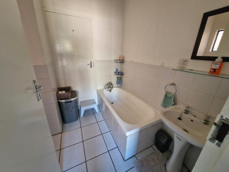 3 Bedroom Property for Sale in Annlin Gauteng