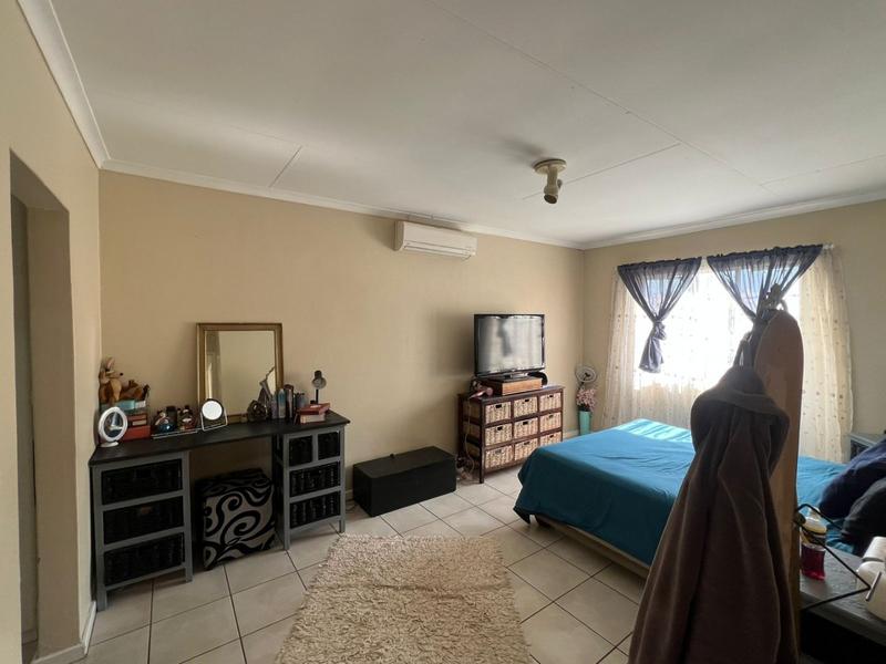 3 Bedroom Property for Sale in Florauna Gauteng