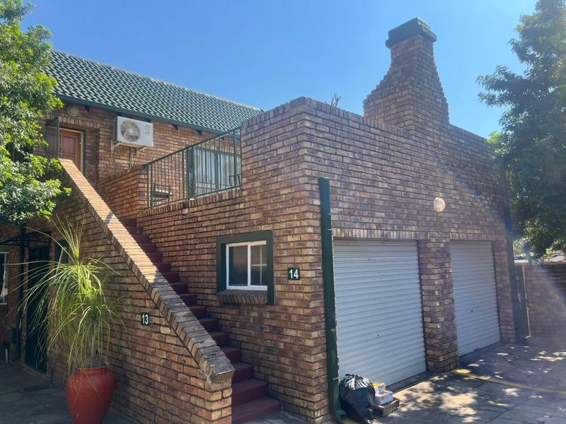3 Bedroom Property for Sale in Florauna Gauteng