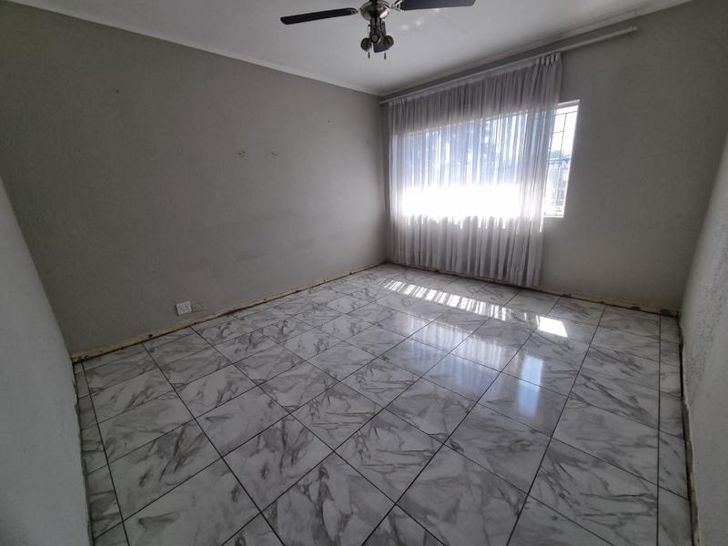 3 Bedroom Property for Sale in Brackendowns Gauteng