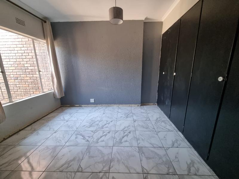 3 Bedroom Property for Sale in Brackendowns Gauteng