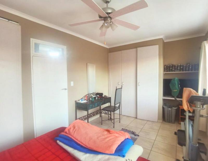 2 Bedroom Property for Sale in Brackenhurst Gauteng