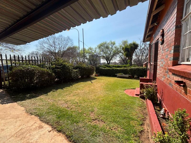 3 Bedroom Property for Sale in Jan Hofmeyer Gauteng
