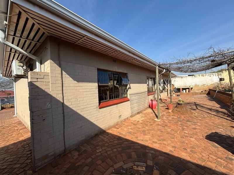 3 Bedroom Property for Sale in Florida Gauteng