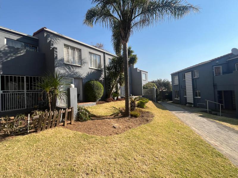1 Bedroom Property for Sale in Radiokop Gauteng