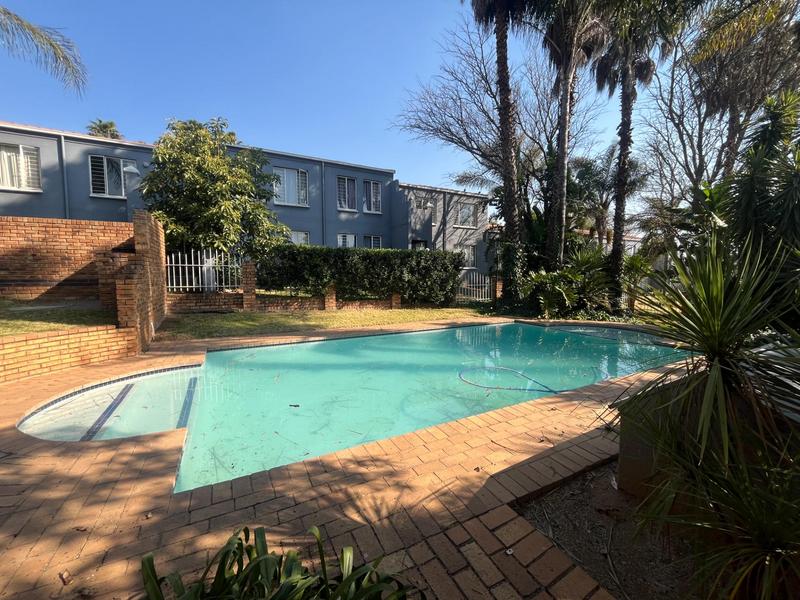1 Bedroom Property for Sale in Radiokop Gauteng