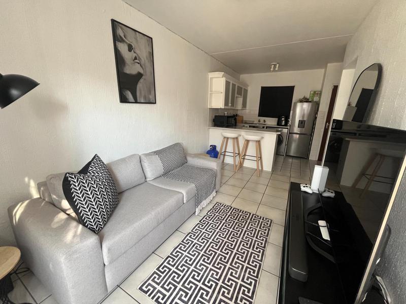 1 Bedroom Property for Sale in Radiokop Gauteng