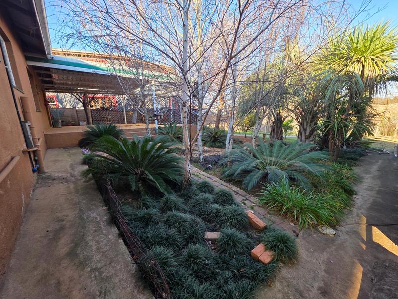 To Let 3 Bedroom Property for Rent in Rothdene Gauteng