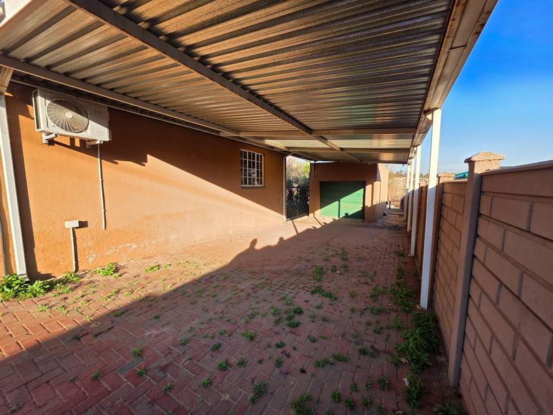 To Let 3 Bedroom Property for Rent in Rothdene Gauteng