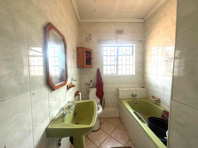 To Let 1 Bedroom Property for Rent in Queenswood Gauteng
