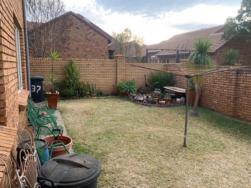 2 Bedroom Property for Sale in Amberfield Gauteng