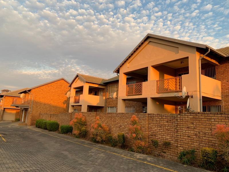 2 Bedroom Property for Sale in Amberfield Gauteng