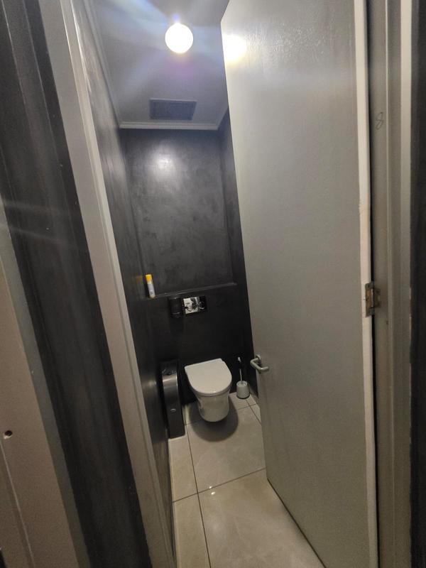 Commercial Property for Sale in Randjespark Gauteng