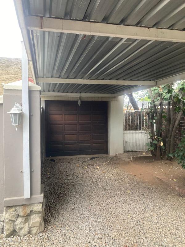 To Let 5 Bedroom Property for Rent in Lambton Gauteng