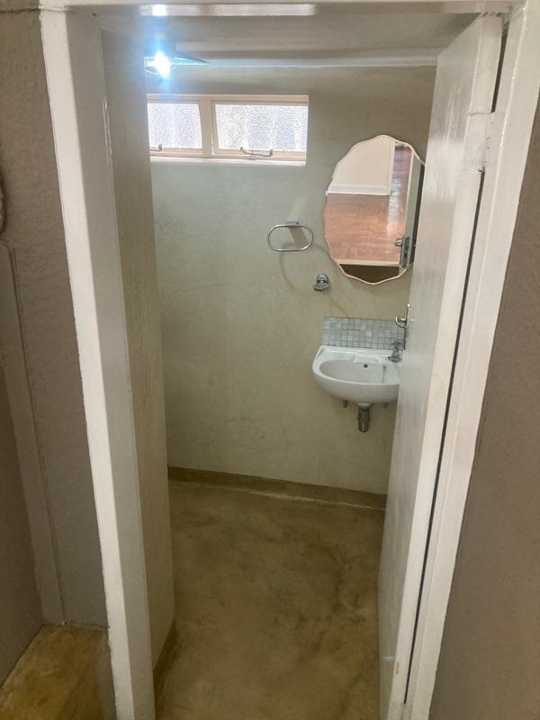 To Let 5 Bedroom Property for Rent in Lambton Gauteng