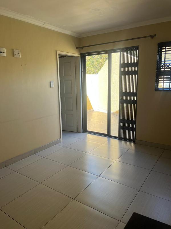 To Let 2 Bedroom Property for Rent in Edenvale Gauteng