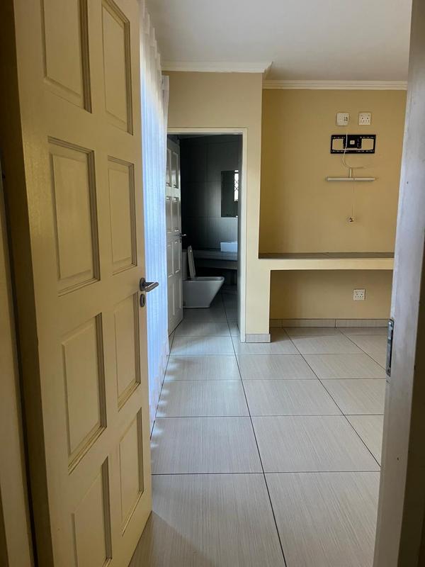 To Let 2 Bedroom Property for Rent in Edenvale Gauteng