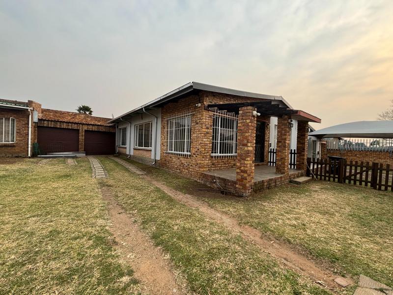To Let 3 Bedroom Property for Rent in Van Dyk Park Gauteng