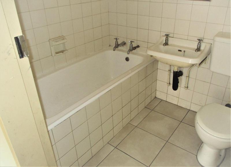 To Let 1 Bedroom Property for Rent in Sunnyside Gauteng