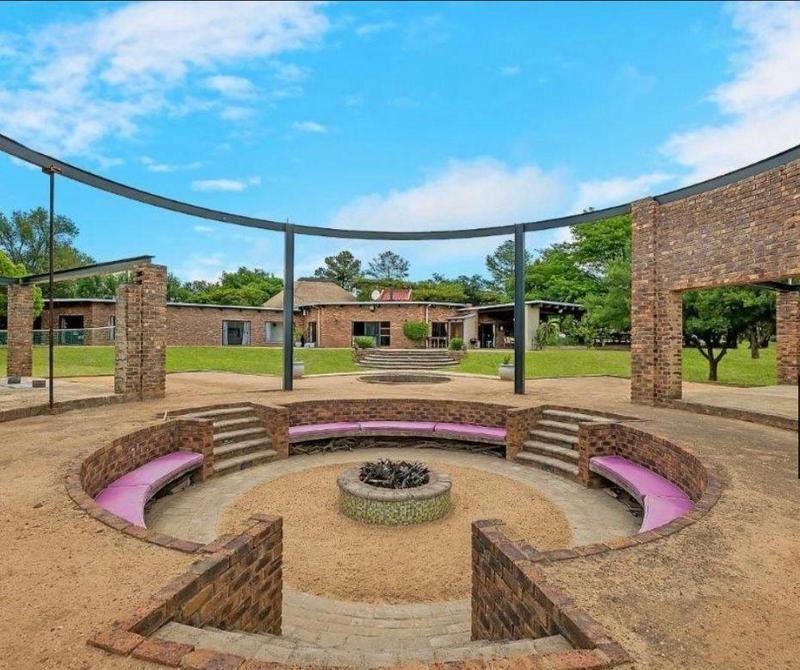 6 Bedroom Property for Sale in Chartwell Gauteng