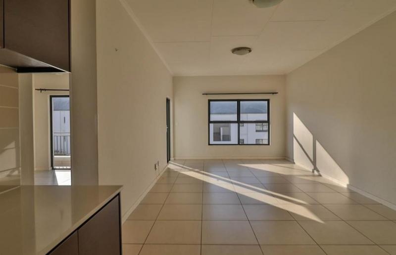 To Let 2 Bedroom Property for Rent in Greenstone Ridge Gauteng