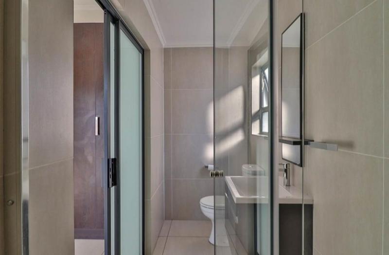 To Let 2 Bedroom Property for Rent in Greenstone Ridge Gauteng