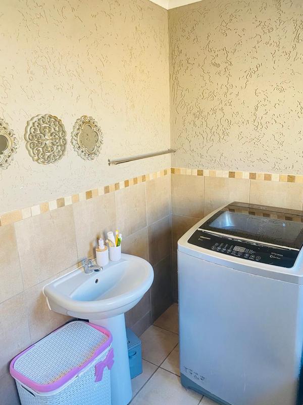 3 Bedroom Property for Sale in Kosmosdal Gauteng